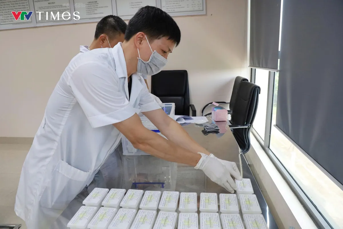 Ninh Bình hoàn thành giai đoạn 1 lấy mẫu hài cốt liệt sĩ phục vụ giám định ADN - Ảnh 4.