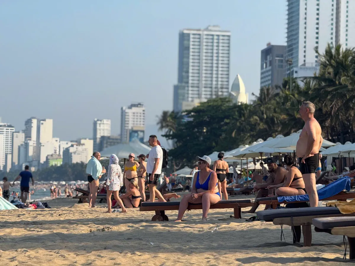 Nha Trang hút khách châu Âu mùa hè 2026 - Ảnh 2.