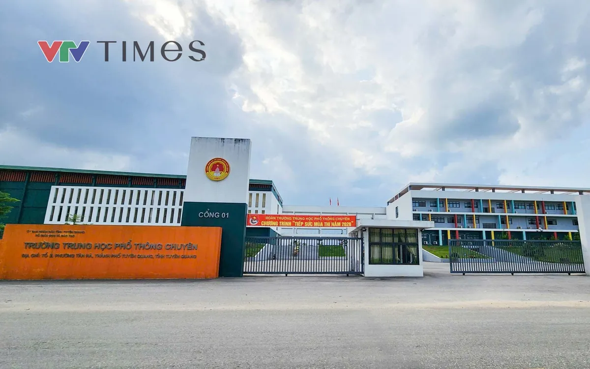 Trường THPT Chuyên Tuyên Quang