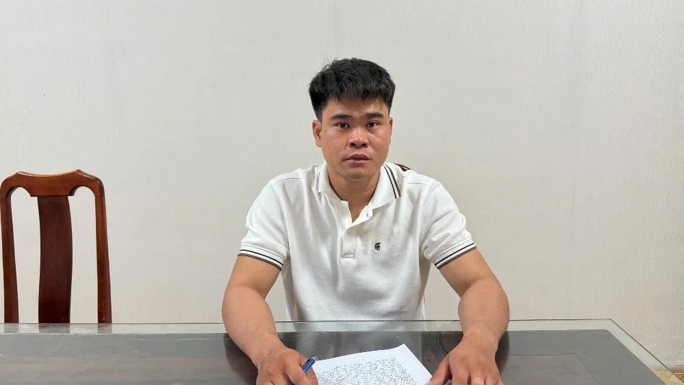 Tạm giữ đối tượng bạo h&agrave;nh con g&aacute;i 11 tuổi của người t&igrave;nh- Ảnh 1.