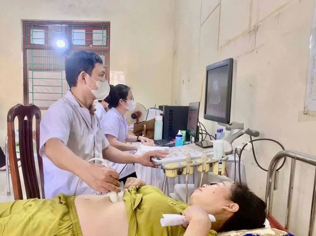 Ninh Bình mở “cửa” đón nhân lực chất lượng cao - Ảnh 3.