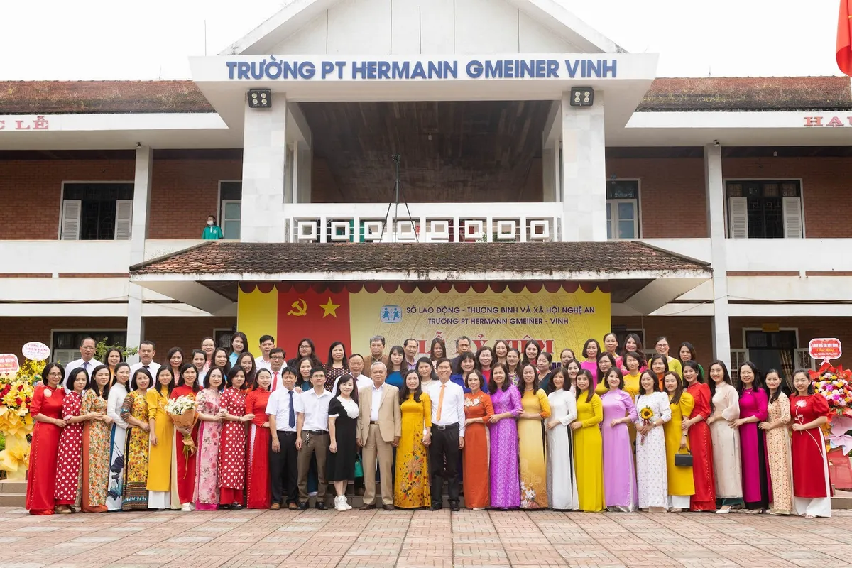 Nghệ An c&oacute; trường c&ocirc;ng lập mang t&ecirc;n vị Bộ trưởng Bộ C&ocirc;ng an đầu ti&ecirc;n - Ảnh 1.