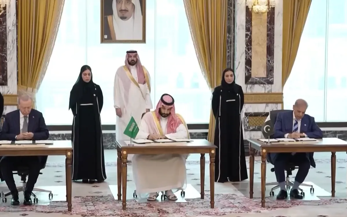 Thổ Nhĩ Kỳ, Saudi Arabia v&agrave; Pakistan k&yacute; hiệp định ph&ograve;ng thủ chung- Ảnh 1.