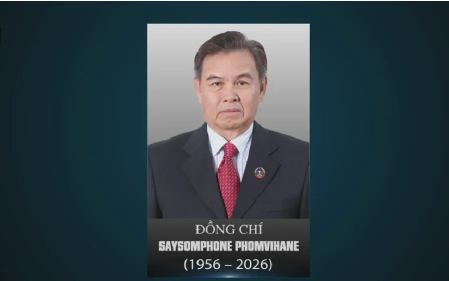 Đồng chí Saysomphone Phomvihane, Ủy viên Bộ Chính trị Trung ương Đảng, Chủ tịch Quốc hội nước Cộng hòa Dân chủ Nhân dân Lào. 