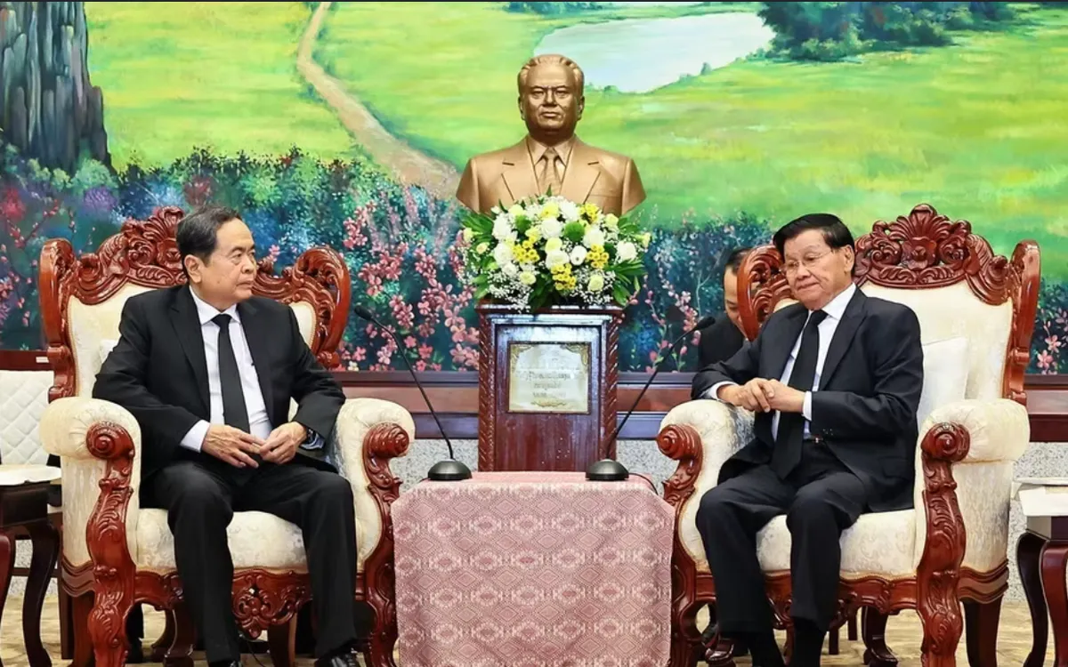 Chủ tịch Quốc hội Trần Thanh Mẫn hội kiến Tổng Bí thư, Chủ tịch nước Lào Thongloun Sisoulith. Ảnh: TTXVN