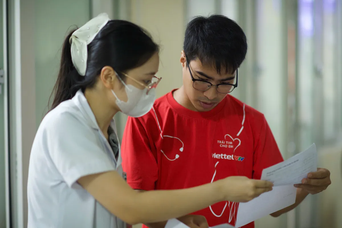 Gần 1 tỷ đồng dự kiến hỗ trợ trẻ khó khăn mắc tim bẩm sinh tại Hưng Yên - Ảnh 13.