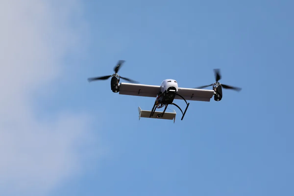 Hợp tác nghiên cứu phát triển UAV thế hệ mới - Ảnh 1.