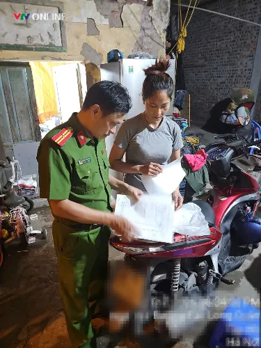 Công an phường Tây Hồ, Hà Nội đồng hành cùng người dân chuẩn hóa dữ liệu đất đai - Ảnh 2.