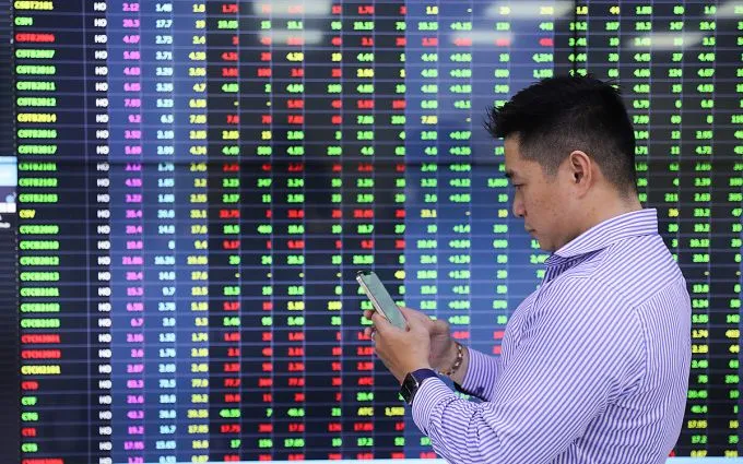 VN-Index tăng gần 9 điểm nhờ nhóm ngân hàng và năng lượng - Ảnh: VGP