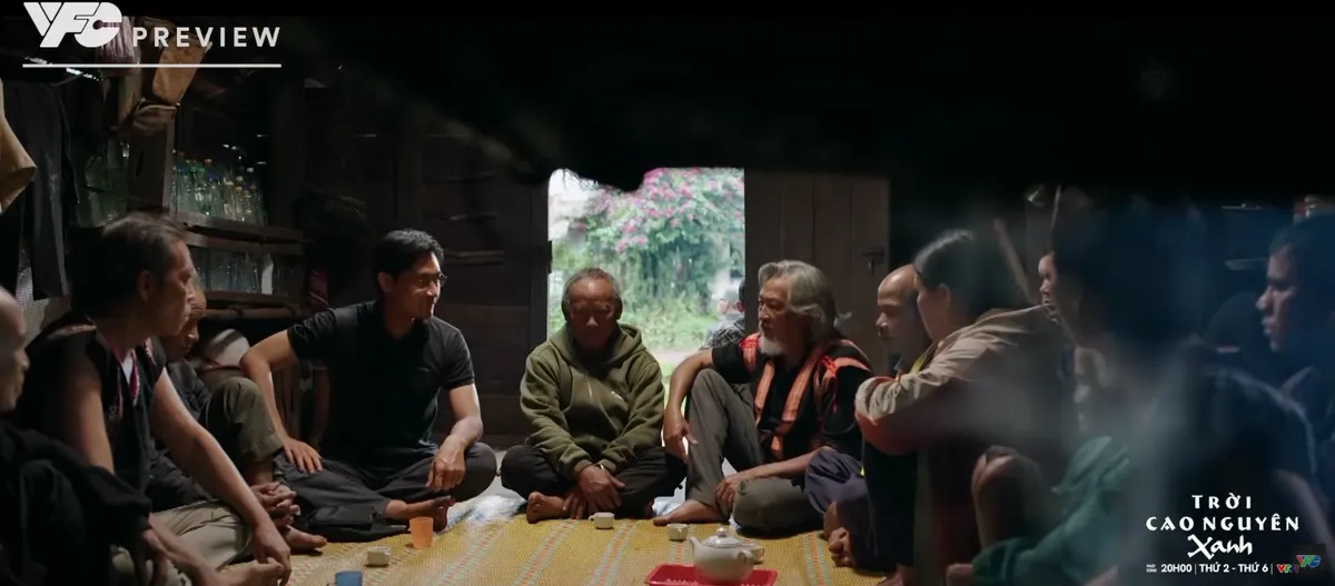Trời cao nguyên xanh - Tập 22: Y Liên mật báo tin cho công an, người nhà Tuấn - Minh gặp nguy hiểm- Ảnh 1.