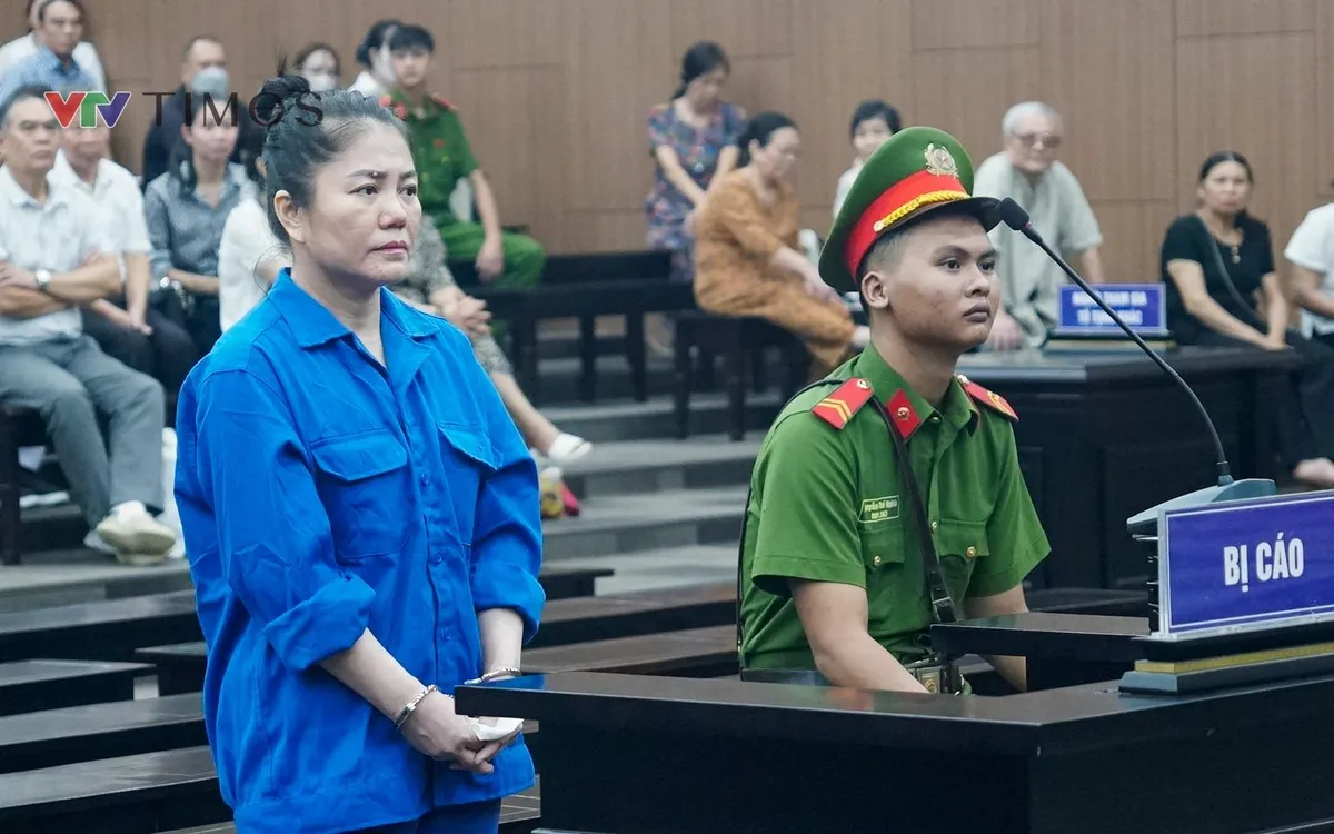 Bị cáo Phạm Mỹ Hạnh (Chủ tịch Tập đoàn Mỹ Hạnh) tại toà. (Ảnh: Minh Anh)