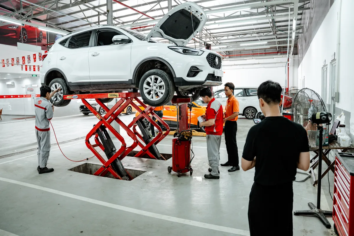 Ng&agrave;nh &ocirc; t&ocirc; thời xe điện: 2K8 cần học g&igrave; để ra trường l&agrave;m được việc?  - Ảnh 1.
