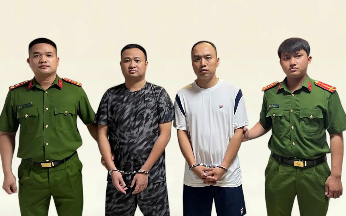 Đối tượng Nguyễn Văn Nam và Phạm Quang Hoàn (từ trái sang phải). Ảnh: Công an TP Hải Phòng