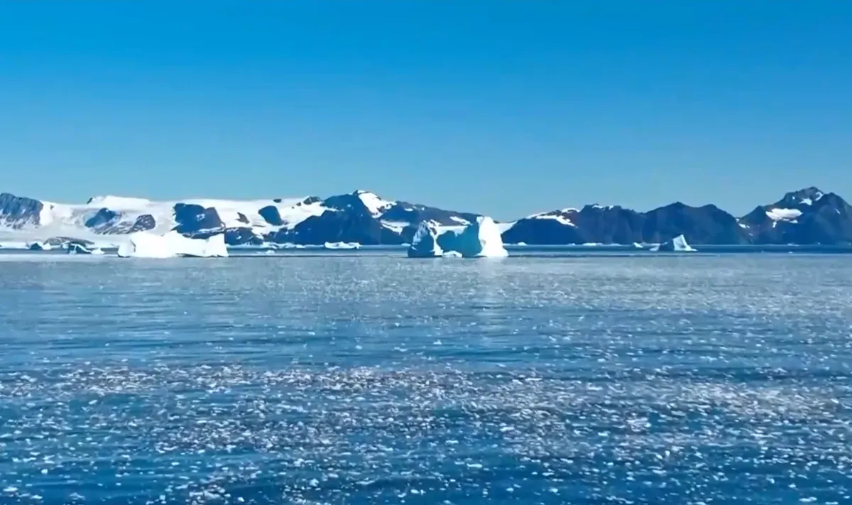 Giải mã tốc độ băng tan ở Greenland- Ảnh 1.