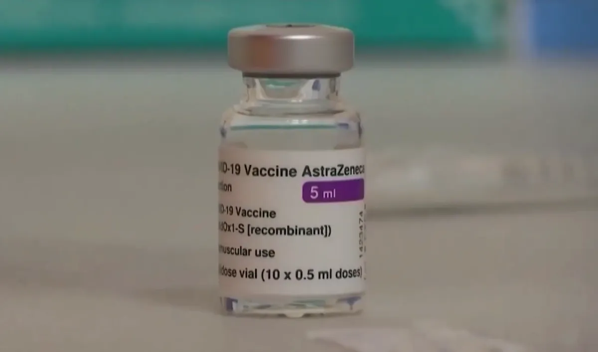 WHO lo ngại ch&iacute;nh s&aacute;ch vaccine mới của Mỹ- Ảnh 1.