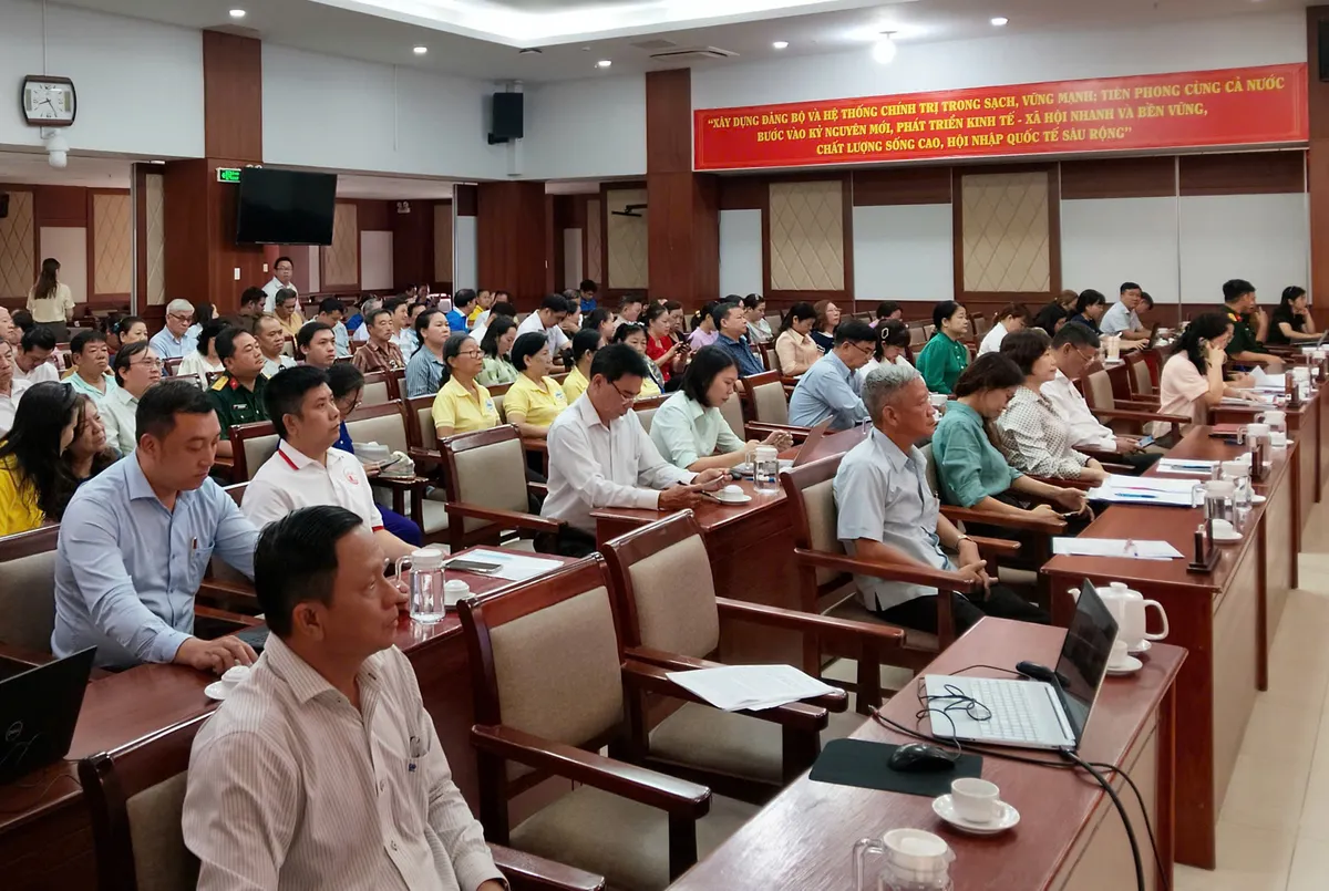 Cảnh sát biển đẩy mạnh tuyên truyền chống khai thác IUU tại TP. Ồ Chí Minh - Ảnh 1.