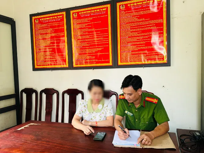 Cảnh báo thủ đoạn giả danh cán bộ xã để lừa lấy thông tin cá nhân vay tiền - Ảnh 2.