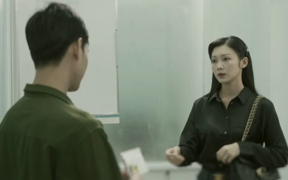 Lien Chinh La Nguoi Mua Than Cua Quy E Dung Phau Thuat 69906021103325622851749 72640631070600948668733
