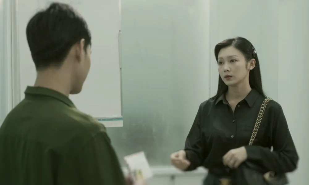 Hợp đồng từ thượng đế: Cha ruột từ chối truyền m&aacute;u, cha nu&ocirc;i b&aacute;n thận cứu Thiều Tiến- Ảnh 1.