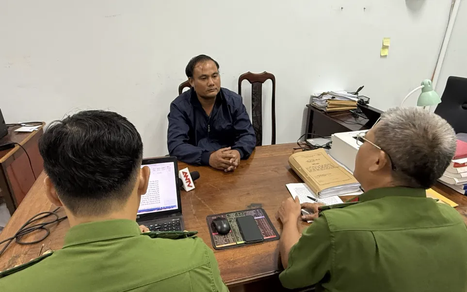 Đối tượng Nguyễn Hồng Lĩnh khai nhận hành vi tại cơ quan điều tra (Nguồn: Bộ Công an)