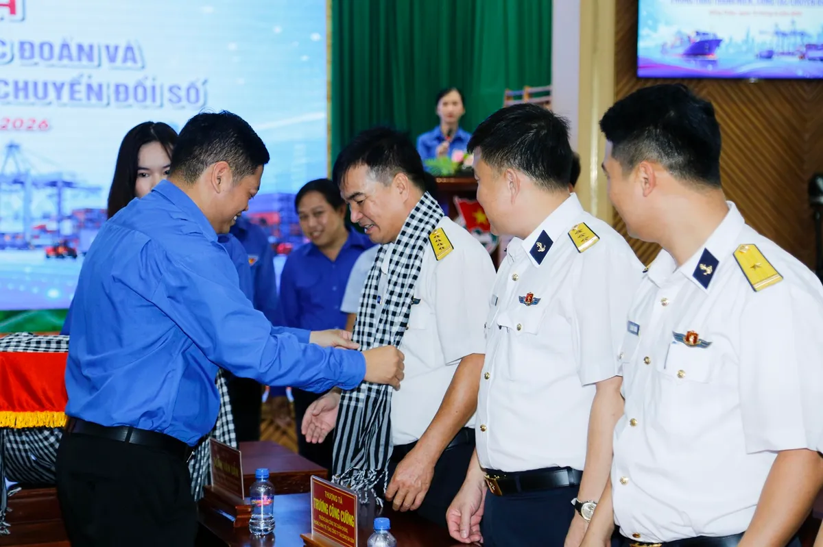 Tuổi trẻ Binh đo&agrave;n 20 chung tay chăm lo đời sống nh&acirc;n d&acirc;n tỉnh Đồng Th&aacute;p - Ảnh 5.