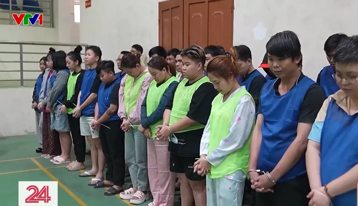 Tạo dựng quan hệ tình cảm rồi dẫn dụ đầu tư tài chính để lừa đảo - Ảnh 1.