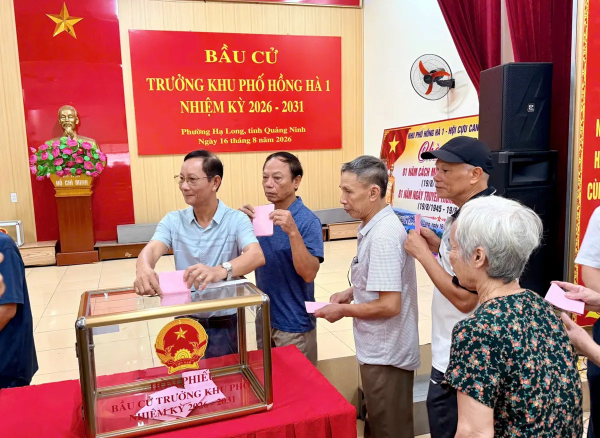 Quảng Ninh: S&ocirc;i nổi Ng&agrave;y hội Bầu cử trưởng th&ocirc;n, khu phố- Ảnh 2.