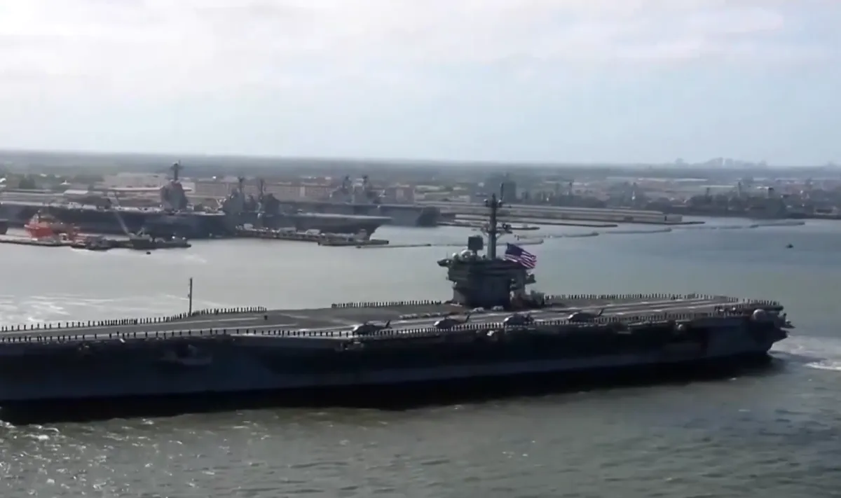 Mỹ điều t&agrave;u s&acirc;n bay USS George Washington đến Trung Đ&ocirc;ng- Ảnh 1.