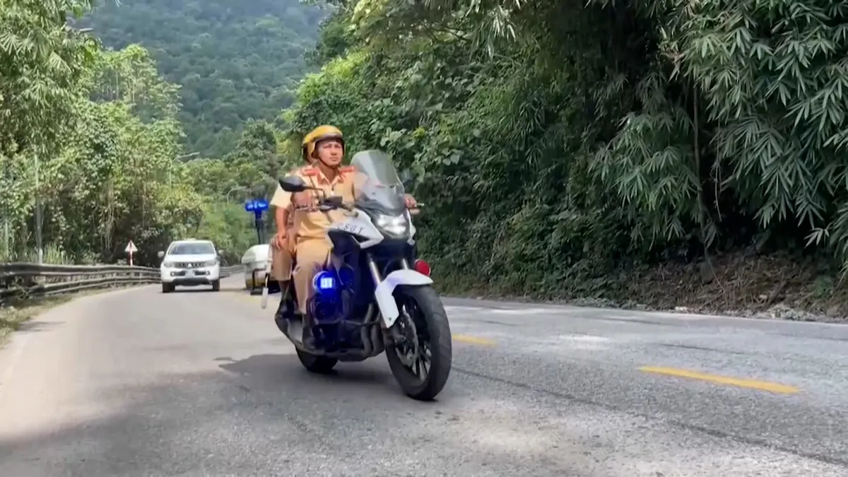 Vẫn nguyên ngọn lửa kiên trung giữa thời bình- Ảnh 12. Vẫn nguyên ngọn lửa kiên trung giữa thời bình- Ảnh 12.