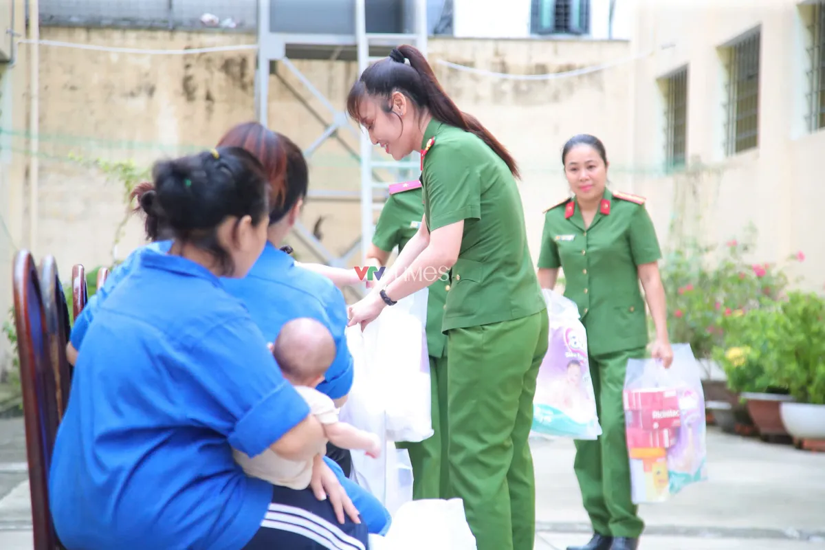 Kết nối y&ecirc;u thương - Ươm mầm hy vọng tại Trại tạm giam Ch&iacute; H&ograve;a- Ảnh 1.