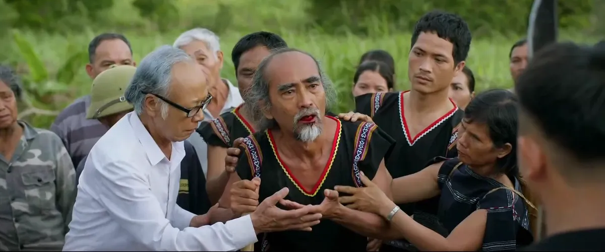 Trời cao nguyên xanh - Tập cuối: Tuấn và đồng đội tóm gọn toàn bộ nhóm phản động của Lok - Ảnh 5.