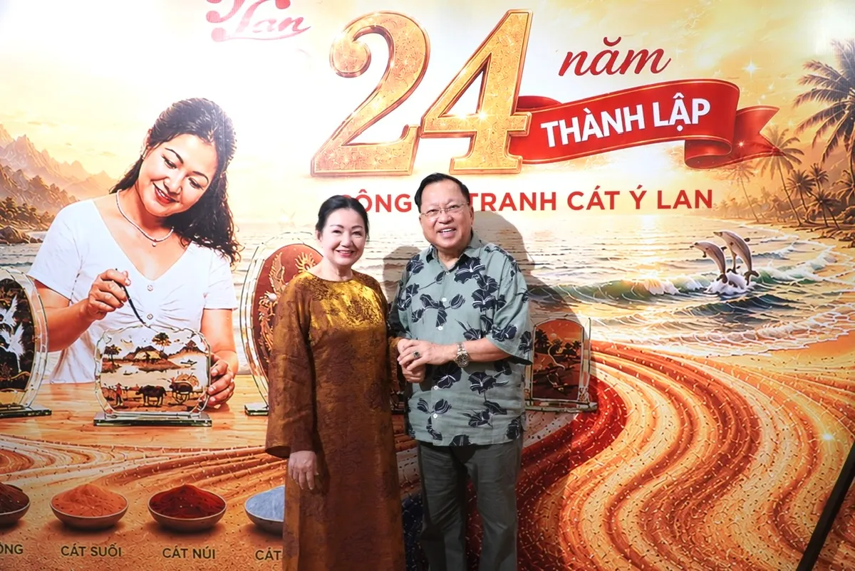 24 năm giữ hồn tranh cát- Ảnh 10.