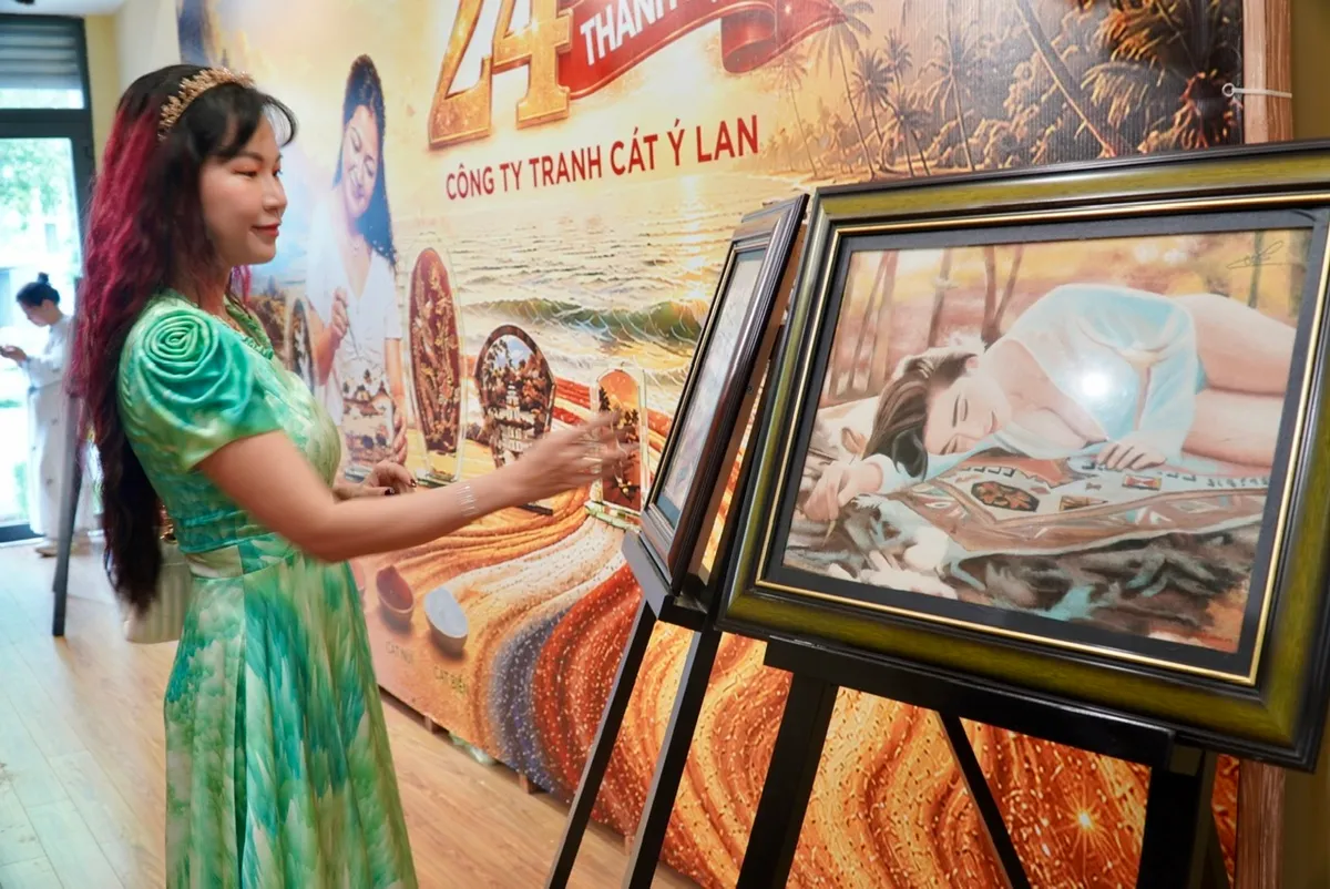 24 năm giữ hồn tranh cát- Ảnh 11.