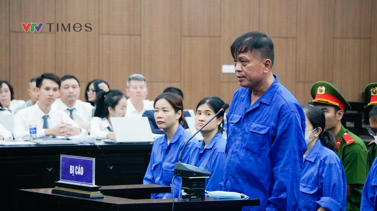Cựu thứ trưởng Nguyễn Bá Hoan bị tuyên phạt 12 năm tù - Ảnh 3.