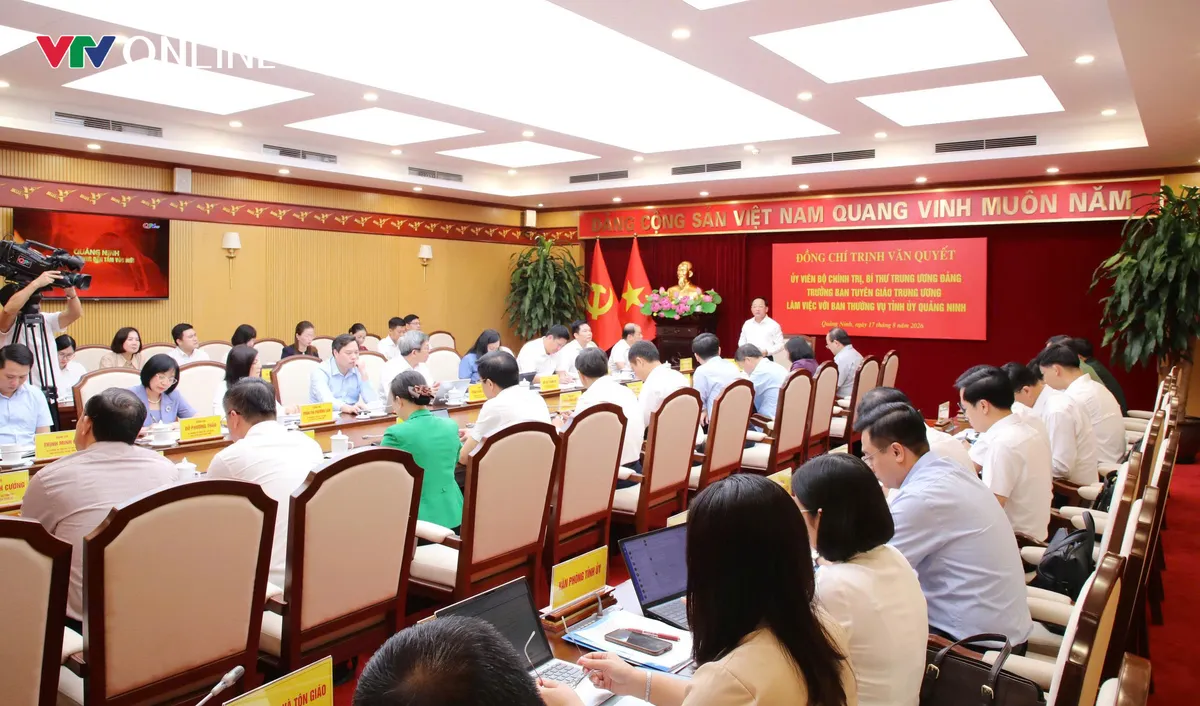 Trưởng Ban Tuyên giáo Trung ương Trịnh Văn Quyết: Quảng Ninh có nhiều điều kiện để trở thành hình mẫu cho cả nước - Ảnh 4.