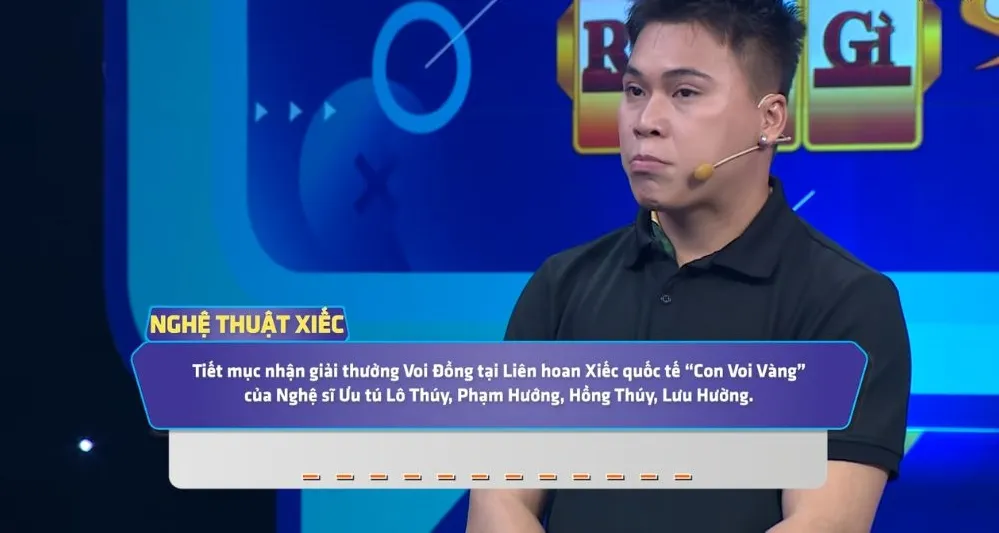 Dàn thí sinh đấu khẩu khiến MC Úm ba la ra chữ gì "cạn lời" - Ảnh 3.