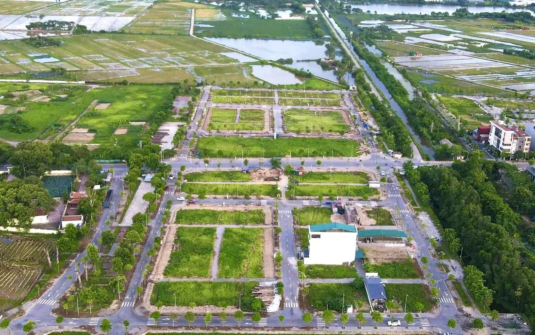 Hà Nội xây dựng mô hình quản trị và phát triển xã, phường hiện đại, phục vụ, minh bạch, hiệu quả; phát huy quyền làm chủ của Nhân dân, lấy chất lượng sống, sự hài lòng và hạnh phúc của người dân làm thước đo. Ảnh: Sở NN&MT Hà Nội
