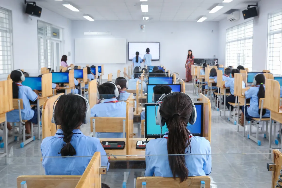 Đề xuất dùng học bạ số, cho phép kiểm tra định kỳ trên máy tính - Ảnh 2.