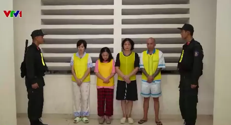 KHỞI TỐ LÊ VĂN PHÚ VÀ ĐỒNG PHẠM - Ảnh 2.