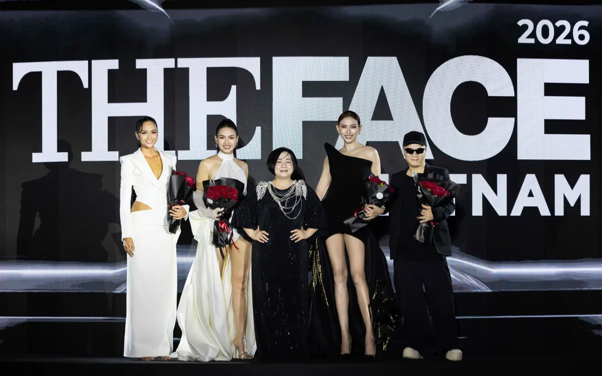 Nhà sản xuất Trang Lê, host Đỗ Mạnh Cường, huấn luyện viên Anh Thư, Võ Hoàng Yến, H'Hen Niê. (Ảnh: BTC)