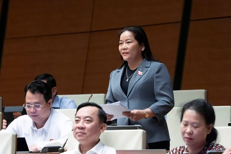 Bỏ “công chứng" trong luật không làm mất quyền, nghĩa vụ hợp pháp trong giao dịch đất đai - Ảnh 2.