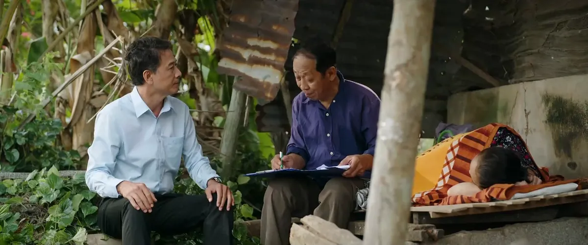 Ph&ugrave; sa - Tập 3: Người d&acirc;n B&igrave;nh H&ograve;a bị "b&oacute;p cổ" v&igrave; nỗi lo sạt lở đất - Ảnh 2.