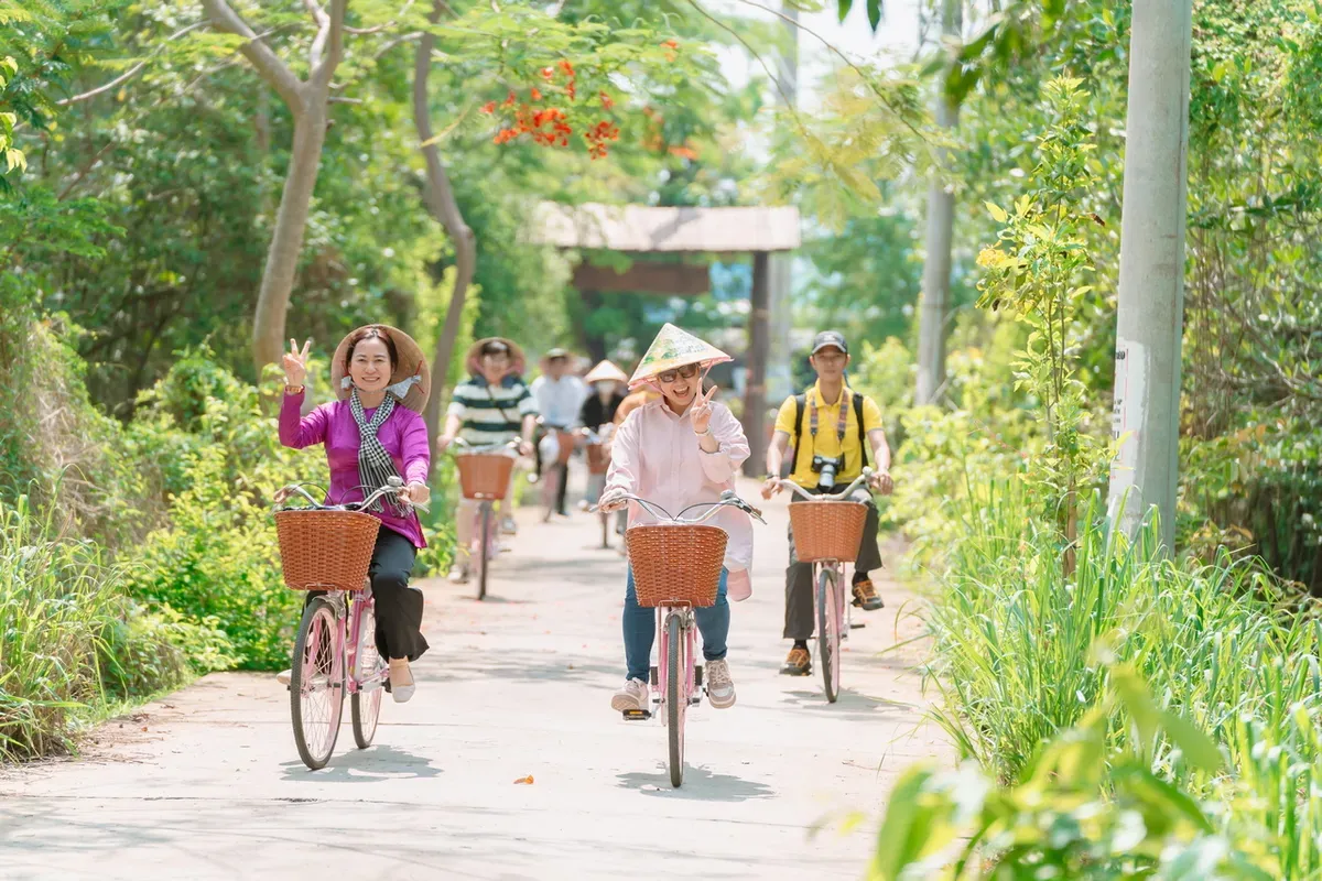 Du lịch TP Hồ Chí Minh chuyển đổi xanh để phát triển bền vững - Ảnh 2.