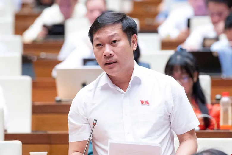 Đề xuất ưu tiên ngân sách để cán bộ, công chức, viên chức sống được bằng lương - Ảnh 1.