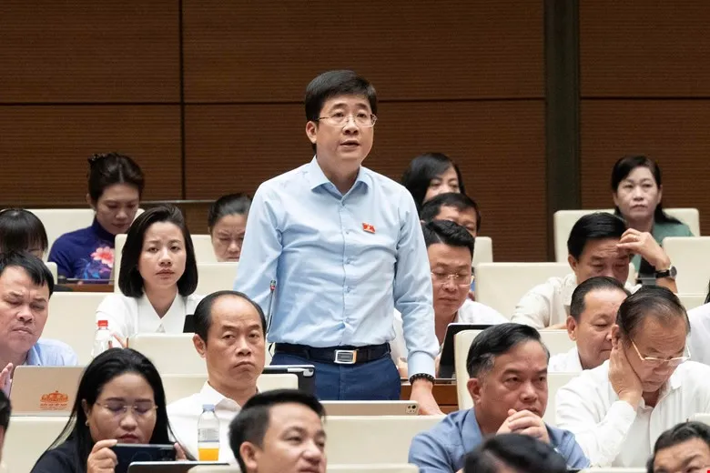 Đề xuất ưu tiên ngân sách để cán bộ, công chức, viên chức sống được bằng lương - Ảnh 2.