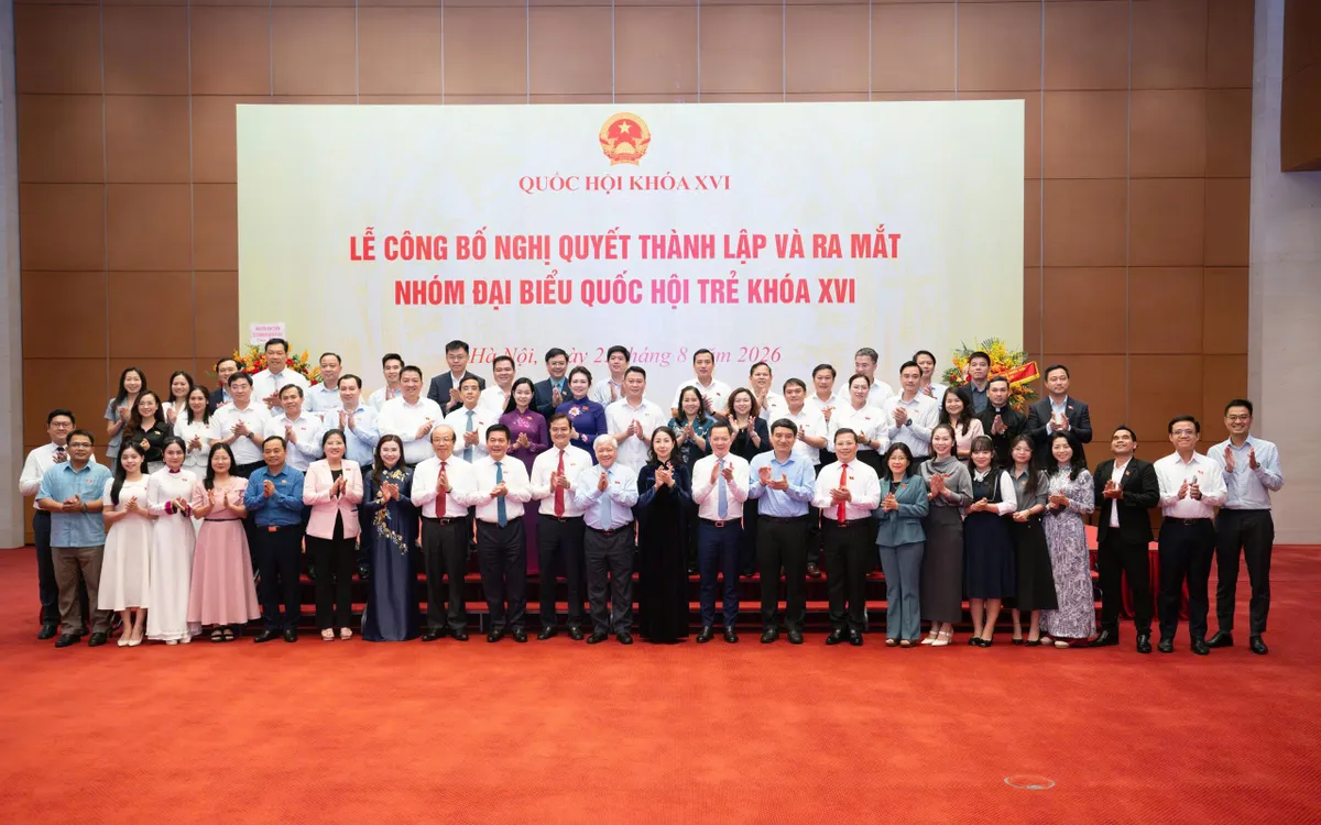 Lễ công bố Nghị quyết thành lập Nhóm đại biểu Quốc hội trẻ khóa XVI. Ảnh: Cổng TTĐT Quốc hội Việt Nam