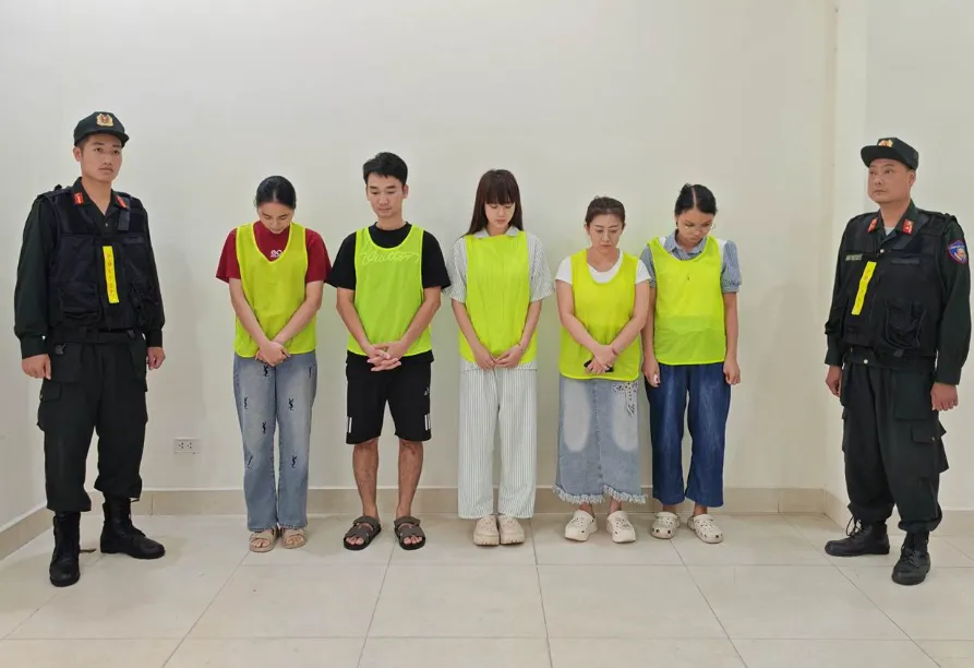 Vụ án Phú Lê: “Cô giáo Hương” bị khởi tố, thừa nhận không biết công dụng của Loramen - Ảnh 1.