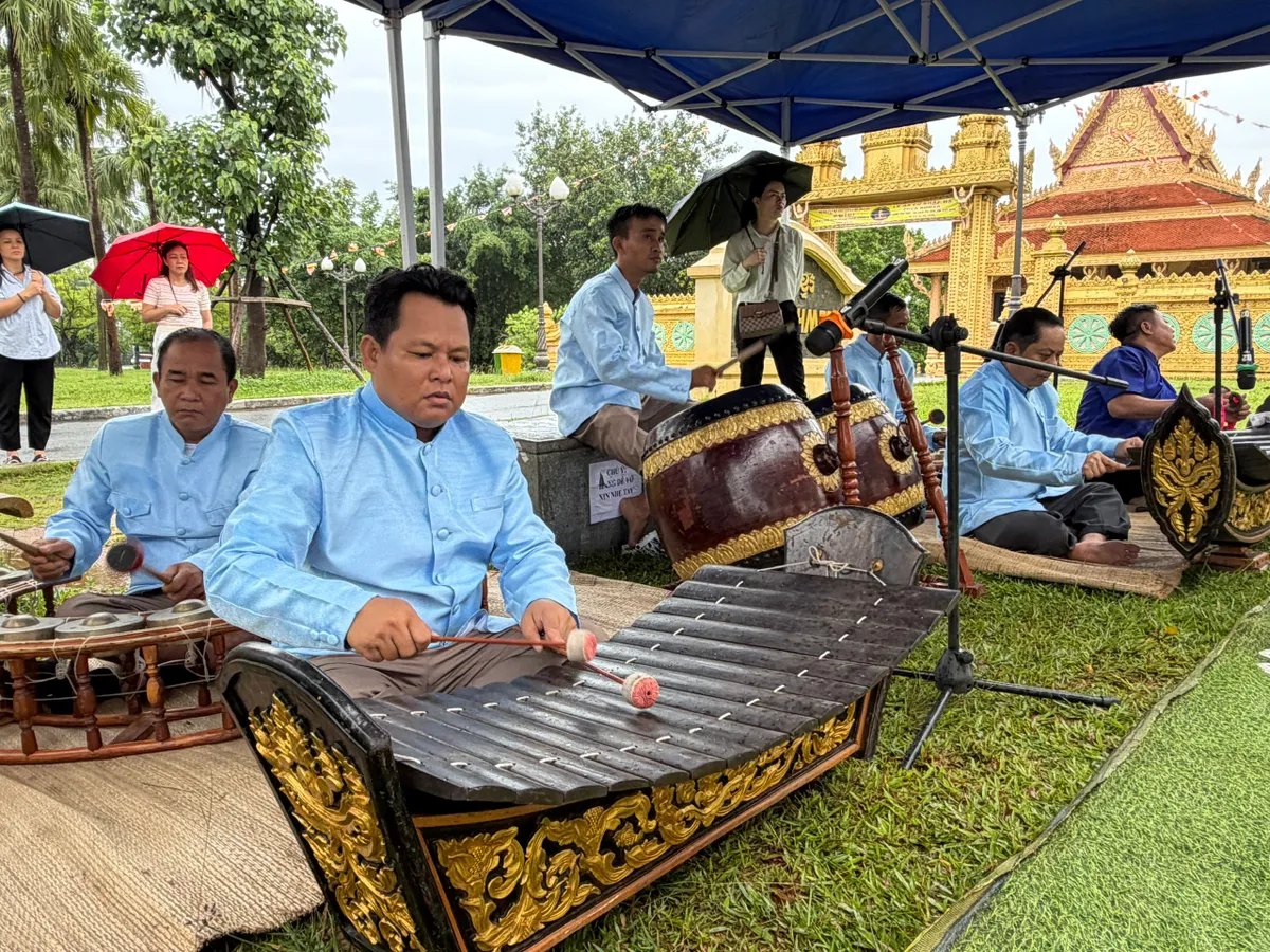 Tái hiện Lễ hội Thắk Côn của đồng bào Khmer Cần Thơ tại Hà Nội- Ảnh 7.