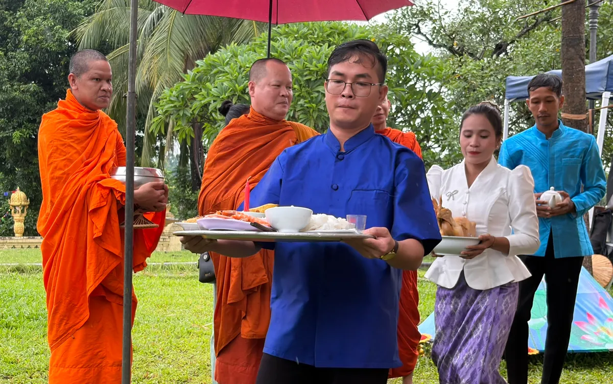 Tái hiện Lễ hội Thắk Côn của đồng bào Khmer Cần Thơ tại Hà Nội- Ảnh 2.