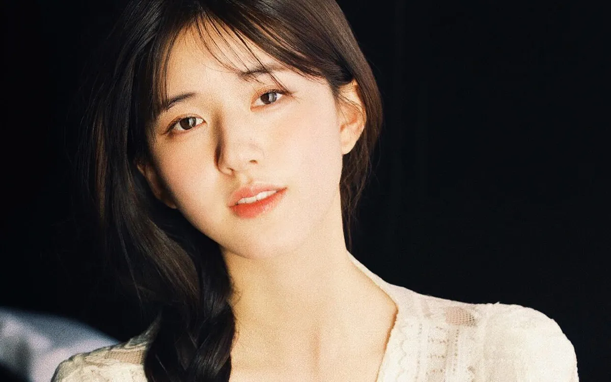 Triệu Lộ Tư gây chú ý với nhiều dự án mới.  (Ảnh: @rooosyzh09/Instagram)